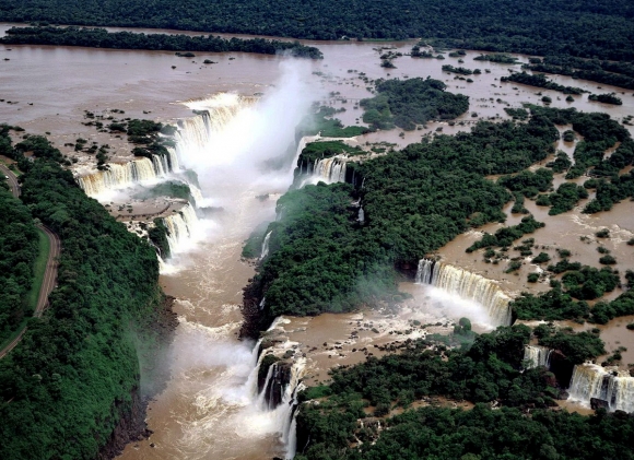 Chutes d'Iguazu.jpg